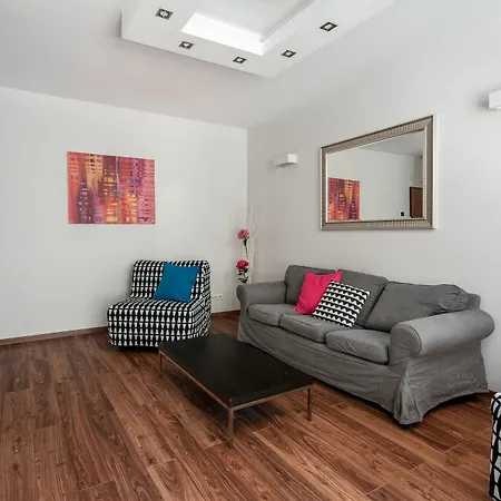 Chill Center Apartment *